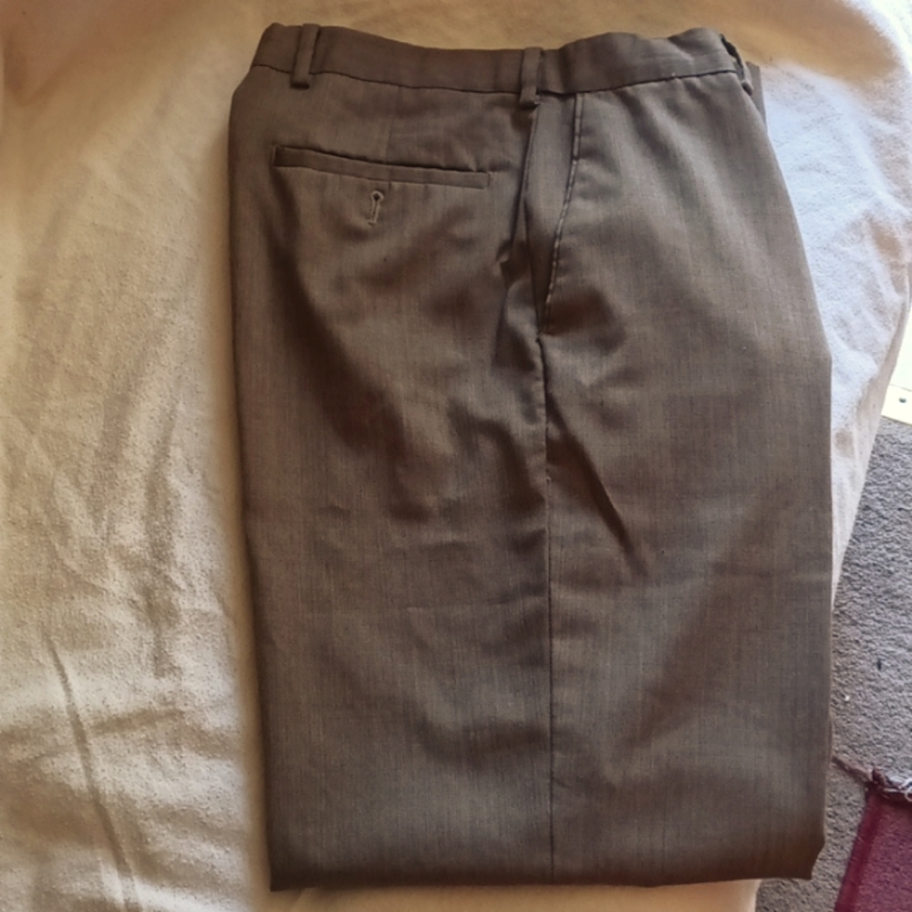 Men's Croft& Barrow 32 x30 length dress pants